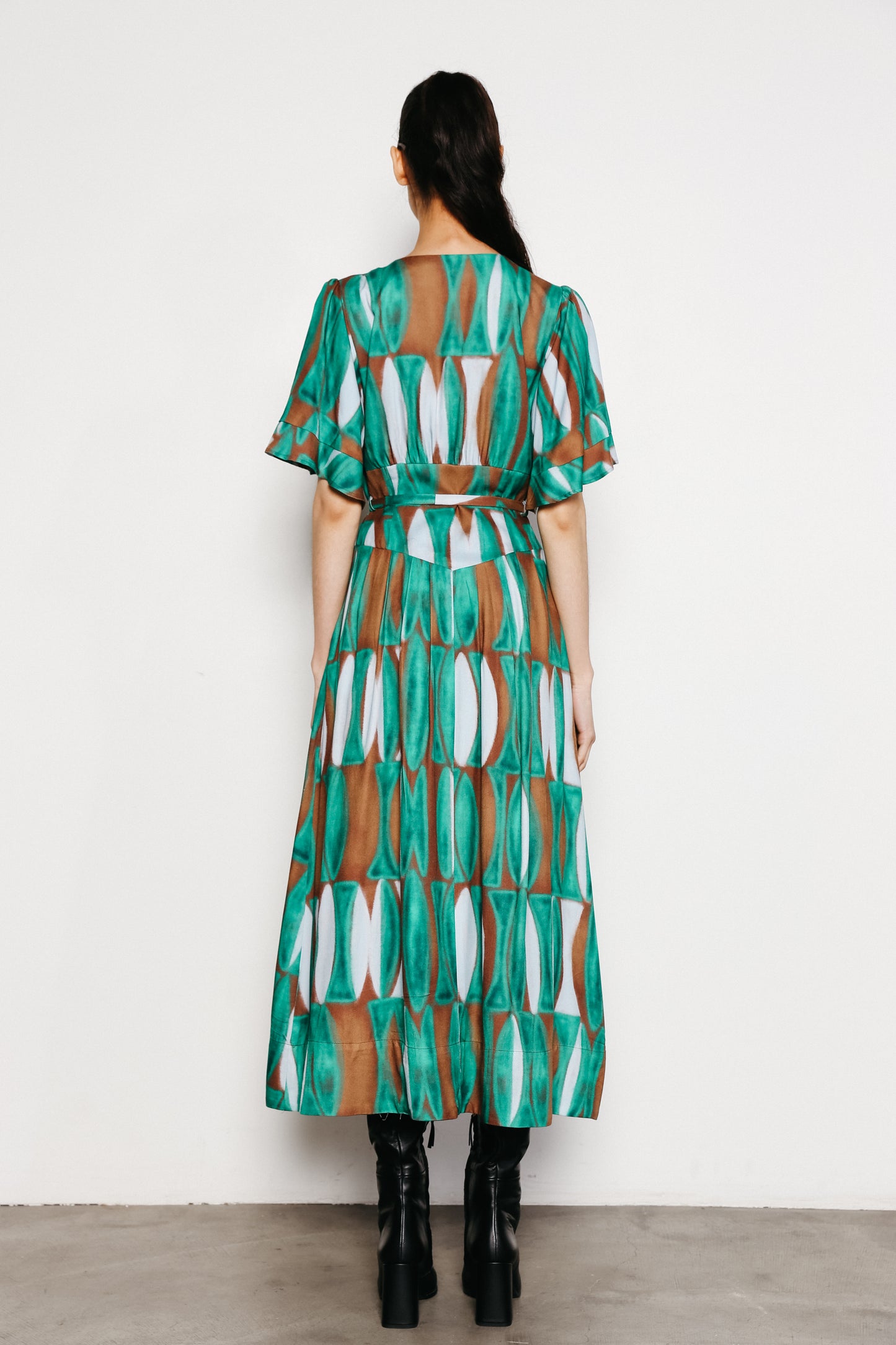 COLLEEN FLUTTER SLV MIDI DRESS